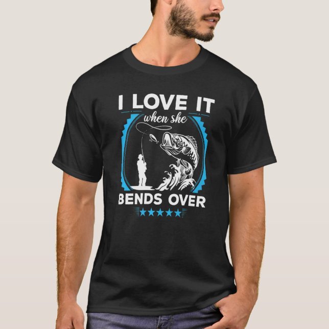 Fiskare i Kärlek när hon lägger sig över fisket T Shirt (Framsida)
