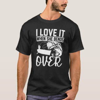 Fiskare Jag älskar det när hon böjer sig över fisk T Shirt