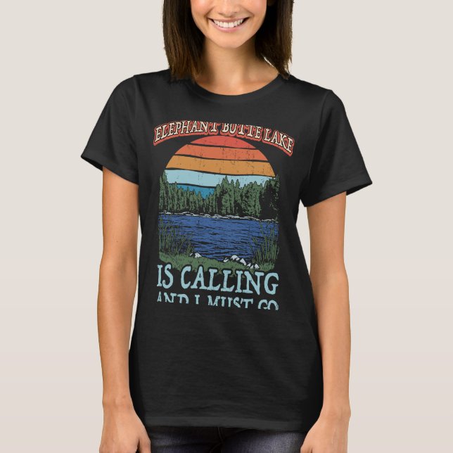 Fiske Camping Retro Sjö Semester Elephant Butte T Shirt (Framsida)
