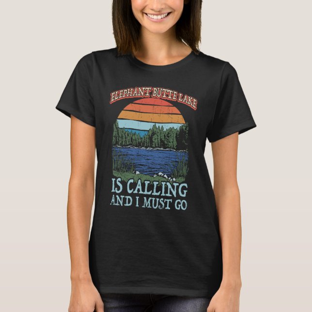 Fiske Camping Retro Sjö Semester Elephant Butte T Shirt (Framsida)