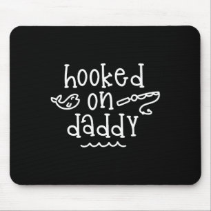 Fiske efter Fars dag-fiskare som fiskat med pappa Musmatta