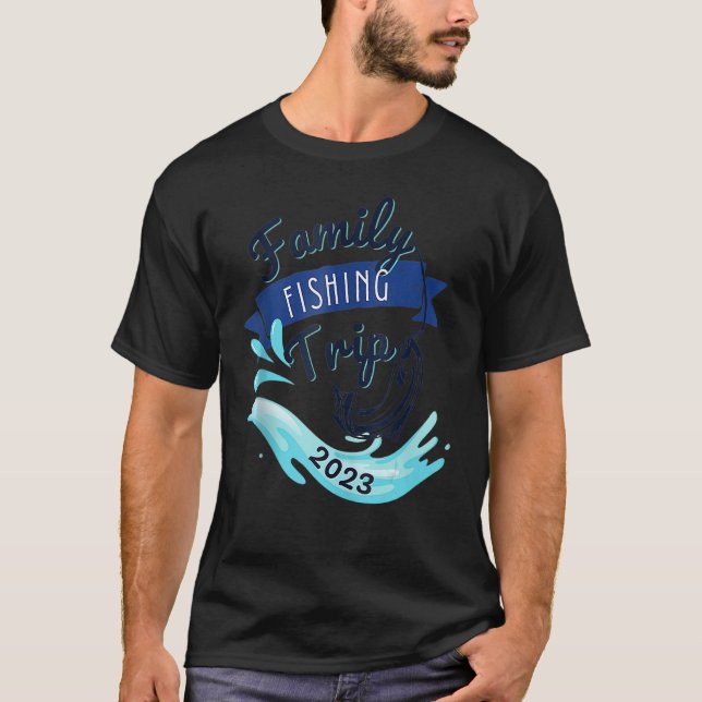 Fiske efter matchande familjefångst i Resa 2023-gr T Shirt (Framsida)