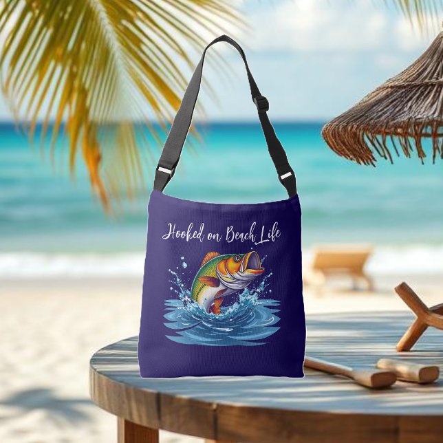Fiske som är blåst på Beach Life Axelväska (Hooked on Beach Life Fish jumping out of the water Fisherman Core Summer Tote )