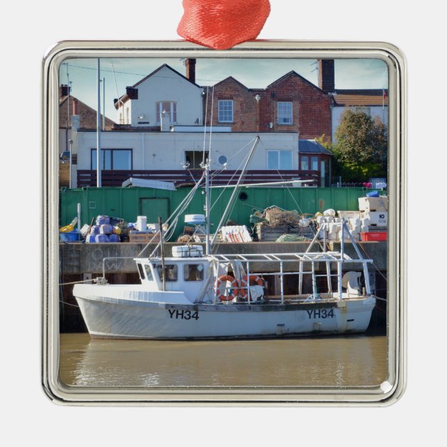 Fiskebåt YH 34 Julgransprydnad Metall (Framsidan)