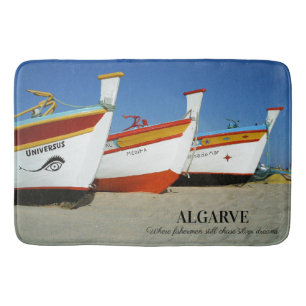 Fiskebåtar på Algarve's Beach Photo Badrumsmatta