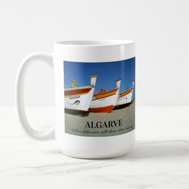 Fiskebåtar på Algarve's Beach Photo Kaffemugg (Vänster)