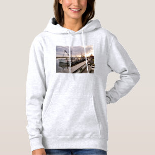 Fiskebåtar vid solnedgång t shirt