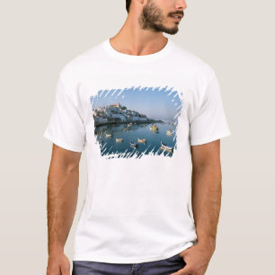 Fiskeby Ferragudo, Algarve, Portugal 2 T-shirt
