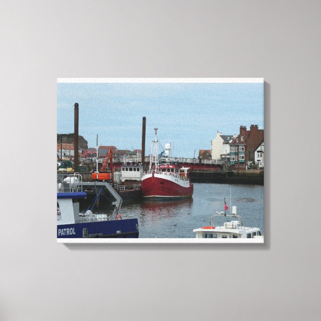 Fiskefartyg Atlas i Whitby Harbour England Canvastryck (Framsida)