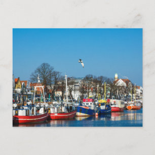Fiskefartyg i Warnemuende Vykort