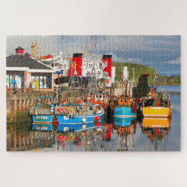 Fiskefartyg och färja, Oban, Skottland Pussel