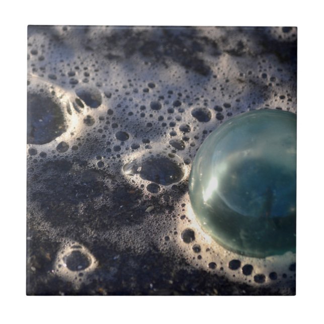 Fiskefloat med bubbelvatten kakelplatta (Framsidan)