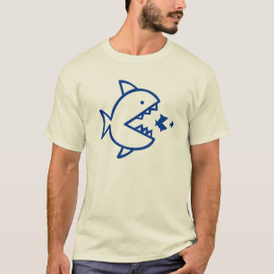 Fisken äter skjortan för fiskvärld T Tee Shirt