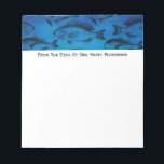 Fiskerman Pappa Pension Desk Pad Anteckningsblock<br><div class="desc">Underbart blå bakgrund accentuerar den svarta mönster-konsten i vintagen. Monogram den här anteckningsblocket för kontoret,  den mänskliga grottan,  workshop eller för att du sätter dig ned på din lista över fiskeförråd.</div>