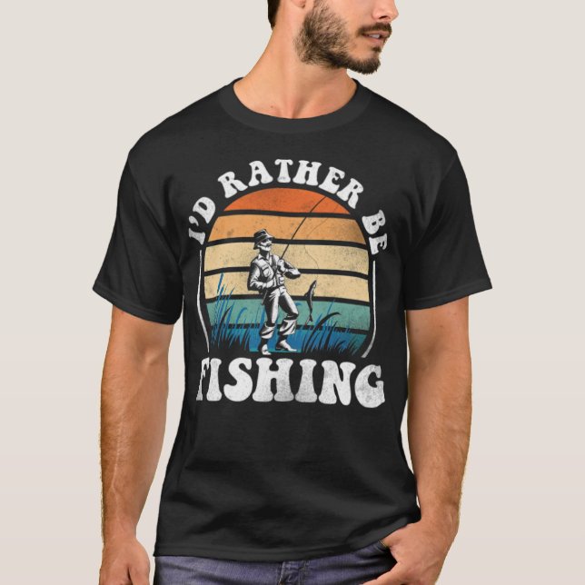 Fisketurism i Retro-Vintagen vid sten  T Shirt (Framsida)