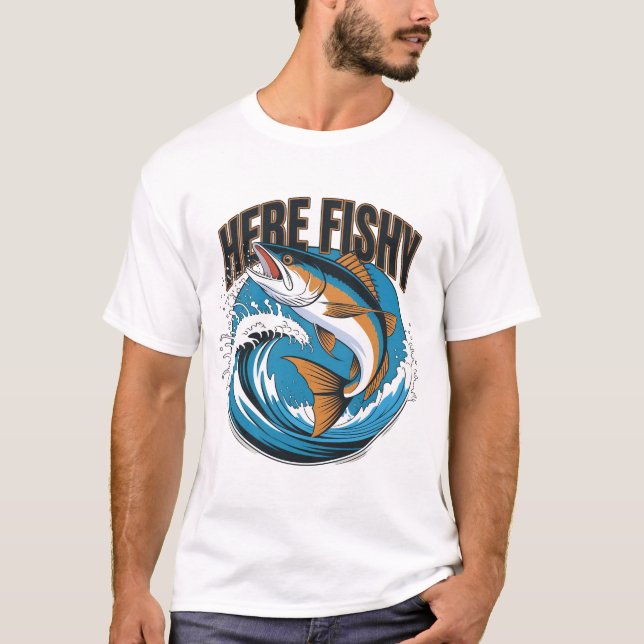 Fiskfärdighet Här - Fiske Graphic Funny T-Shirt (Framsida)