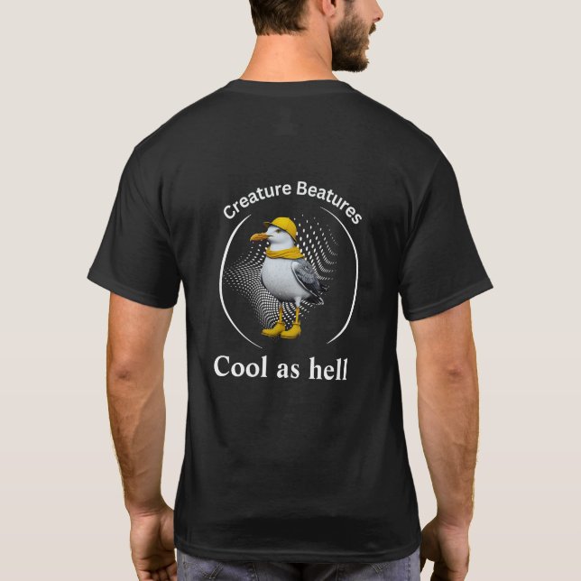 Fiskmås i Gult Boots | Kuststranden Humor T Shirt (Baksida)
