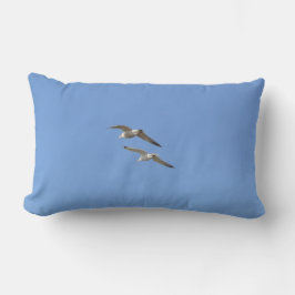 Fiskmås med hög flykt - lumbarkudde