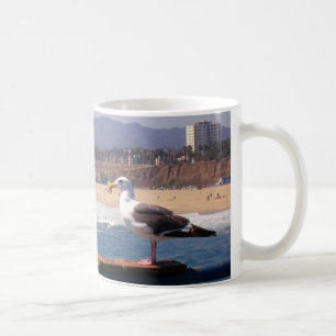 Fiskmås vid den Santa Monica stranden Kaffemugg