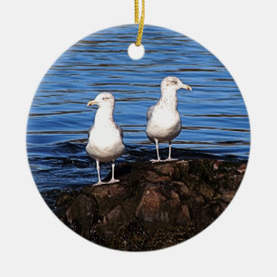 Fiskmåsar på stenarna julgransprydnad keramik