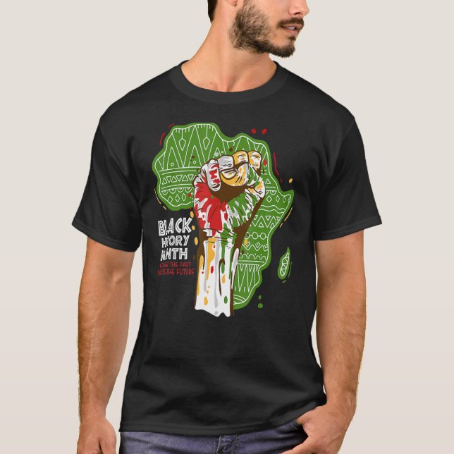 Fist Hand Black History Honoring The Past African  T Shirt (Framsida)