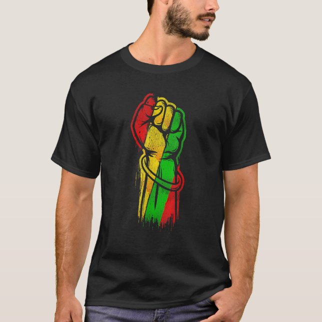 Fist Hand Black History Month Afro African Pride M T Shirt (Framsida)