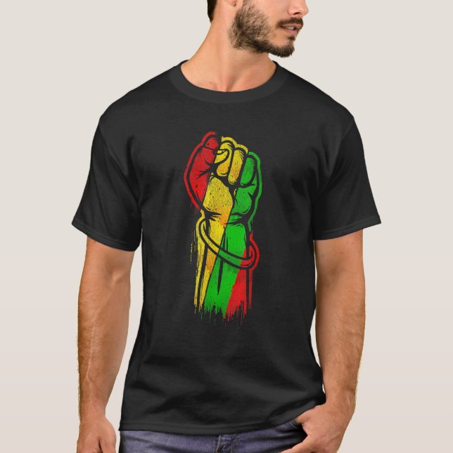 Fist Hand Black History Month Afro African Pride M T Shirt (Framsida)