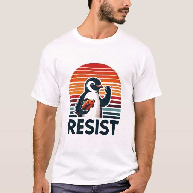 Fist up Penguin Spara Wildlife Environmental T Shirt (Framsida)