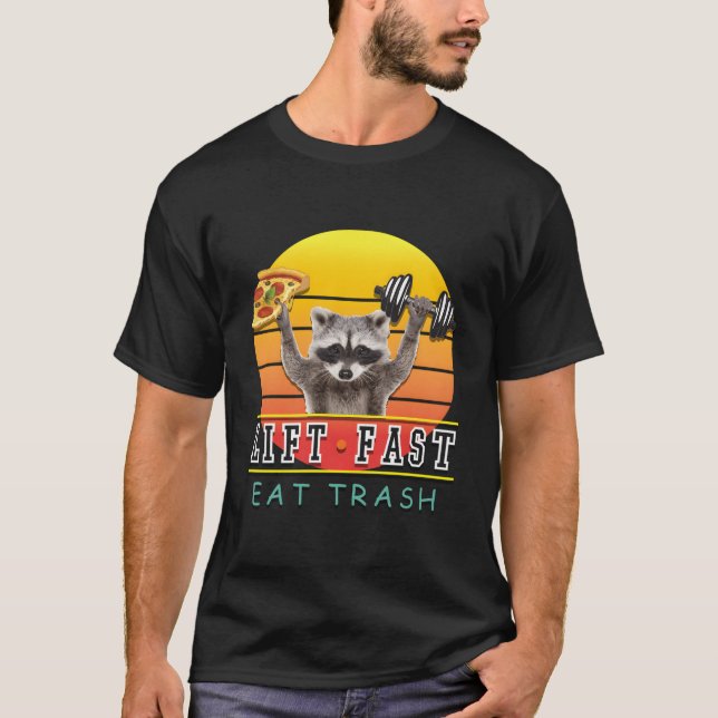 Fitness Lift Fast Eat Trash Raccoon Pizza T Shirt (Framsida)