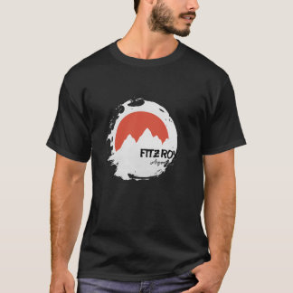 Fitz Roy Mountains Argentina som gömmer sig utomhu T Shirt