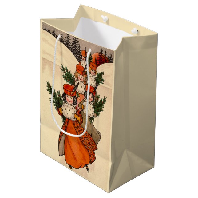 Five Girls With Furry Muffs - Florence Hardy (Framsidan Vinklad)