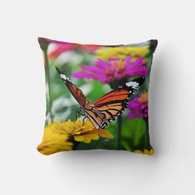 Fjäderfä på blomma - Pillow Kudde (Framsida)