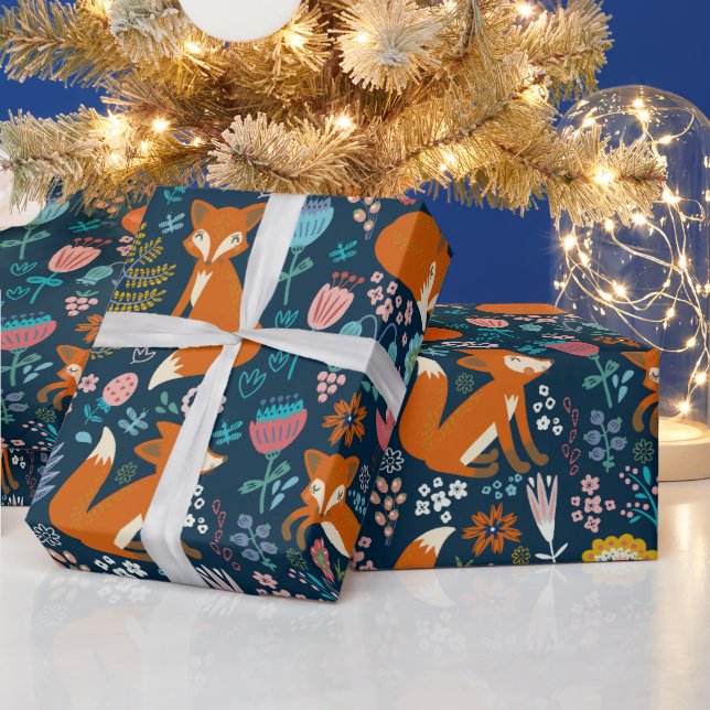 Fjäderfäblommor och fåglar Mönster 2 Presentpapper (Helgdagar)