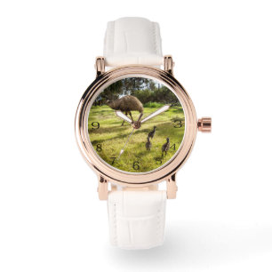 Fjädrar och fotsteg: en europeisk Far med Chickar Armbandsur