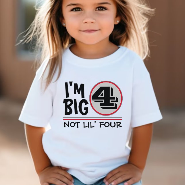 Fjärde födelsedagen: 4 inte mindre än fyra röda oc t shirt (funny fourth birthday white t-shirt)