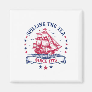 Fjärde juli: Spilling the Tea 1773 Funny America Magnet