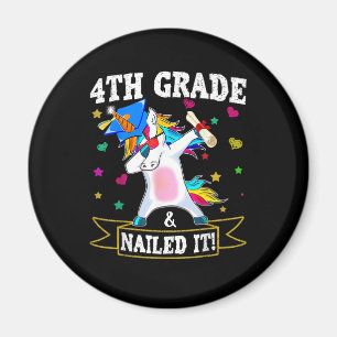 Fjärde Klass-kanalen: Dabbing Unicorn-klass 2021 Magnet