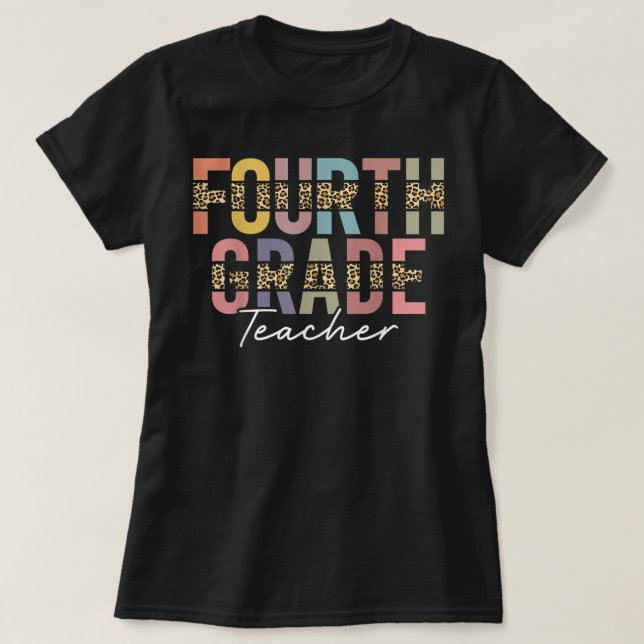 Fjärde Klass-lärarleopardgruppen Fjärde Klass-torg T Shirt (Design framsida)