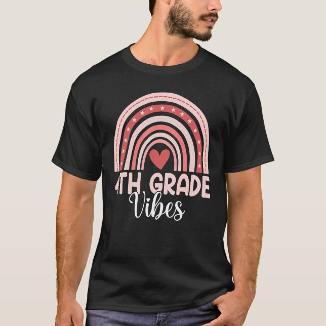 Fjärde Klass Vibes Rainbow Back to school Boys Gir T Shirt (Framsida)