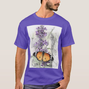 Fjäril på blomma 1 t shirt