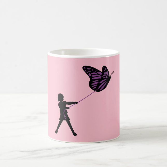 Fjäril på ett koppel kaffemugg (Center)
