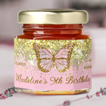 fjäril på simulerad gnistra i guld