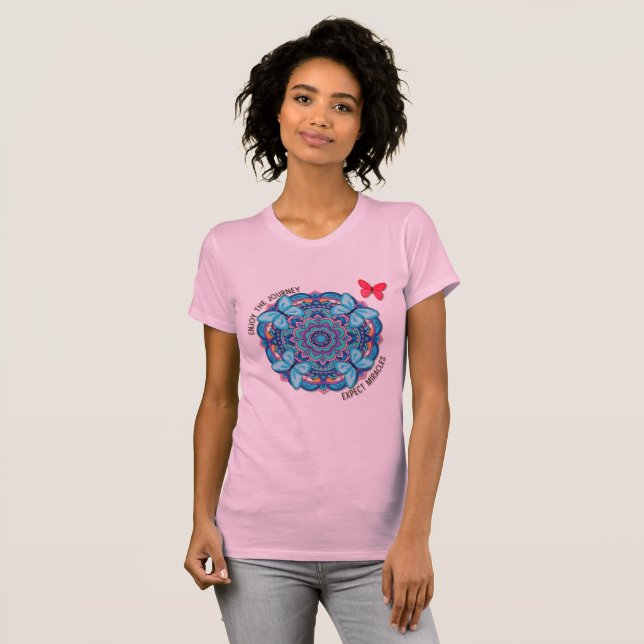 Fjärilar njuter av resan t shirt (Hel framsida)
