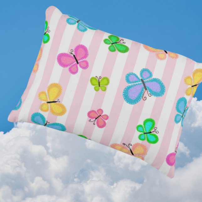Fjärildrömmar Rosa Rand Prydnadskudde (Sweet candy pink stripes with colorful butterflies)
