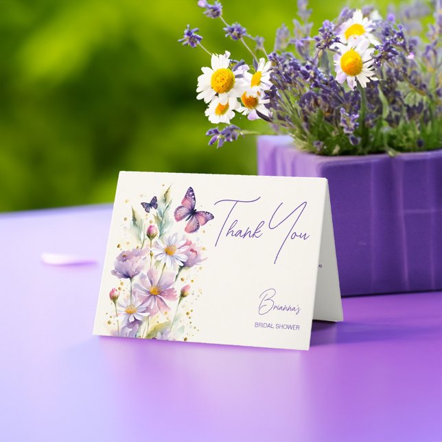 Fjärilsbröllopsfest  tack kort (Purple lavender butterflies bridal shower thank you card enchanted garden spring summed theme)
