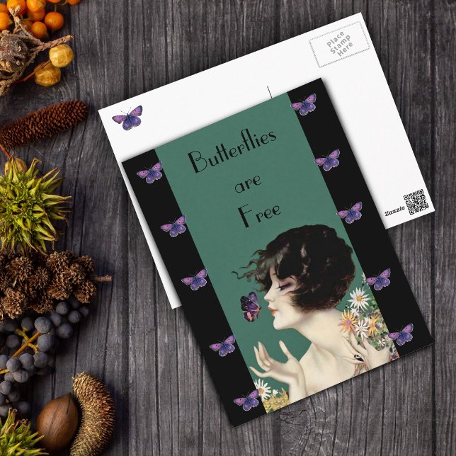 Fjärilsdame vykort (Vintage lady holding daisy flowers with purple butterflies on green and black postcard.)