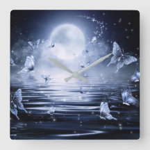 Fjärilsväggen tar tid på