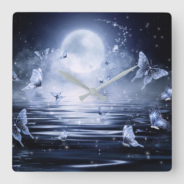 Fjärilsväggen tar tid på fyrkantig klocka (Framsida)