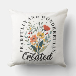 Fjärt och underfullt gjord kudde