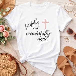 Fjärt och underligt gjort kristet T-shirt